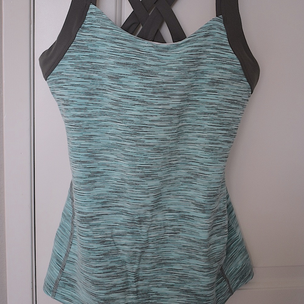 LUCY Activewear Tank Top SMALL - Picture 4 of 7